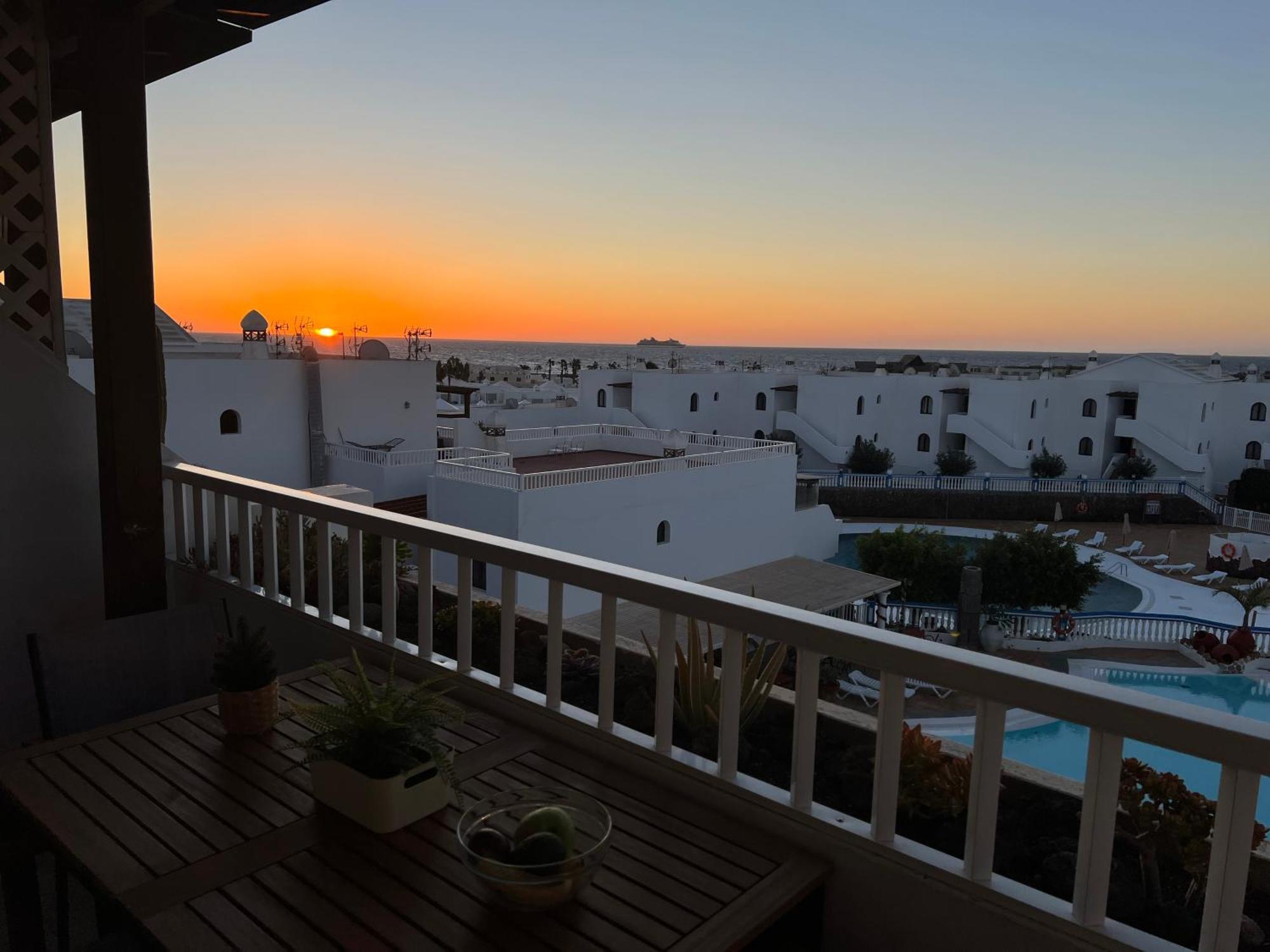 New Pools Wonderful Views Ac Apartment Costa Teguise Exterior photo