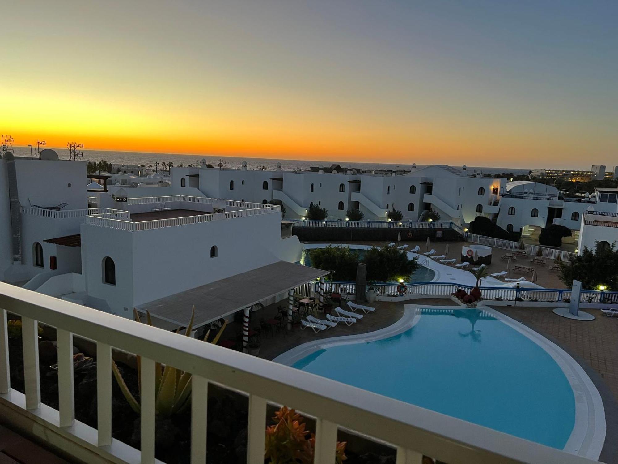 New Pools Wonderful Views Ac Apartment Costa Teguise Exterior photo